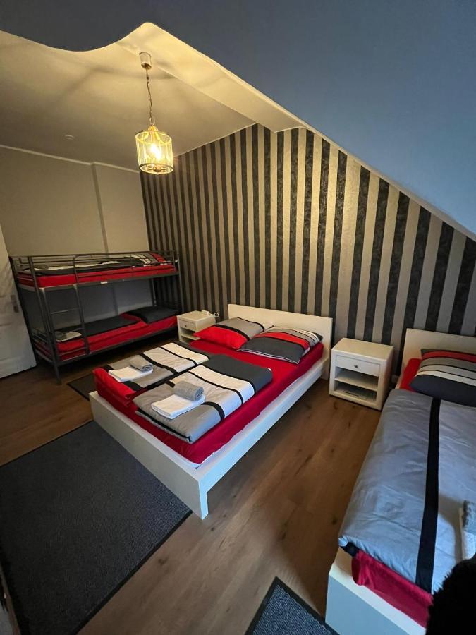 Adam'S Hostel - Self Check-In & Only Private Rooms Düsseldorf Kültér fotó