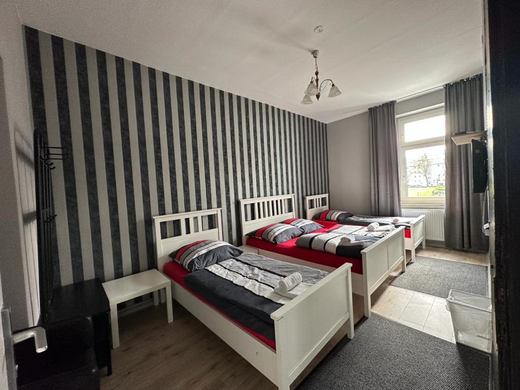 Adam'S Hostel - Self Check-In & Only Private Rooms Düsseldorf Kültér fotó